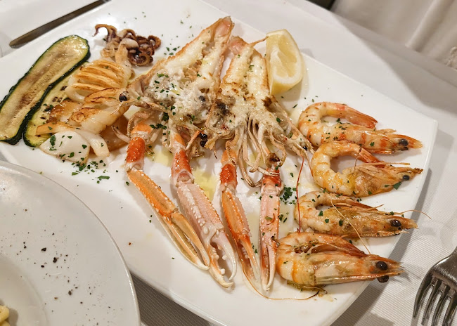 Piazza Pollarola, 24-25, 00186 Roma RM