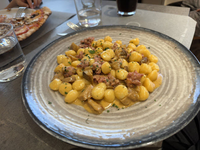 Ristorante Pizzeria Lo Stravizio