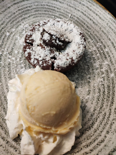 Ristorante Pizzeria Camelia (NUOVA GESTIONE CON PIZZAIOLO NAPOLETANO) - Ristorazione