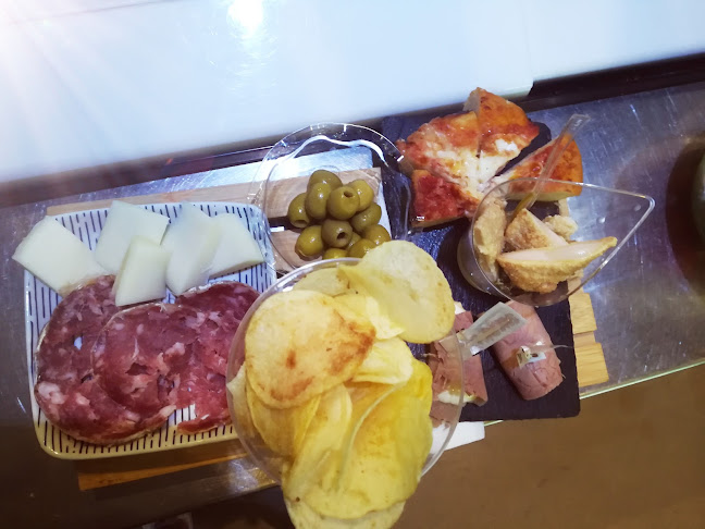 Comments and reviews of Caffè 104