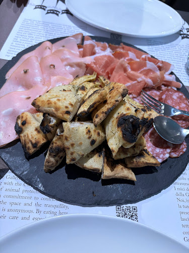 I 12 Gatti Pizzeria - Ristorazione