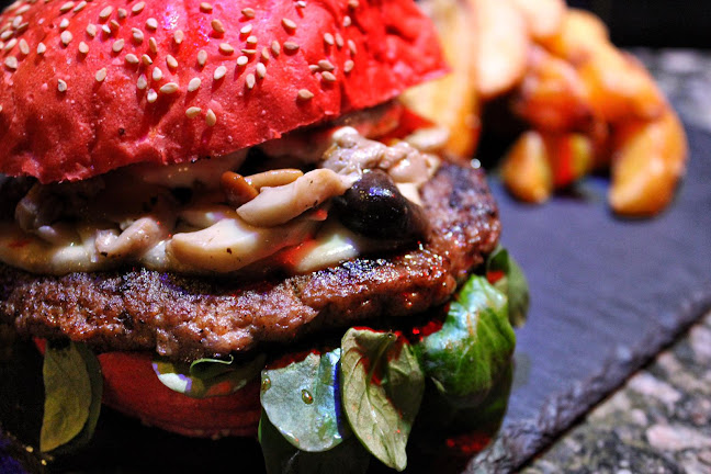 Thomson pub - Cropani Marina