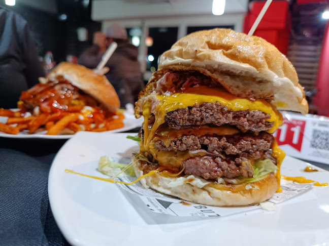 Comentarii opinii despre Daniel Black