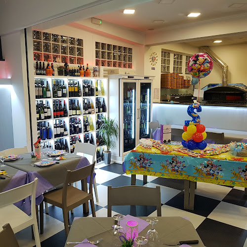 Comments and reviews of Ristorante Pizzeria ed Enoteca a Santa Teresa di Riva - Fronte Mare