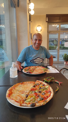 Pizzeria Gastronomia e Rosticceria O' Golfo Di Napoli - Ristorazione