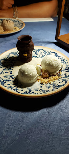 Comments and reviews of Caveau Pizzeria