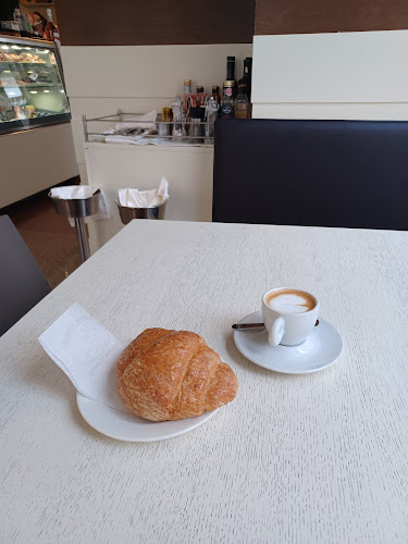 Comentarii opinii despre Bar Caffè Giuliani - Ristorante - Pizzeria - Aperitivi - Rooms