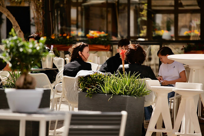 Carbone Cocktail Bar Gelateria - Ristorazione