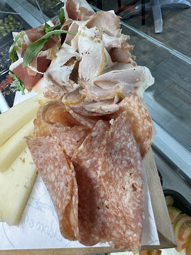 Pizzeria Tavola calda Isidoro&Maria Villanova Phone number