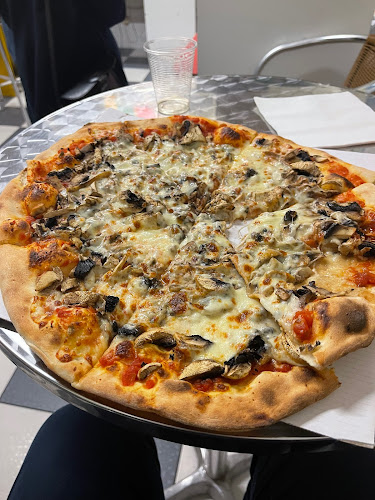 Comentarii opinii despre Pizze Pazze