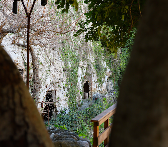 Comments and reviews of Caveau Pizzeria