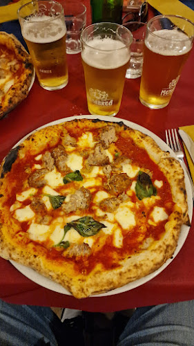 Pizzeria Osteria Manfredi Open Times