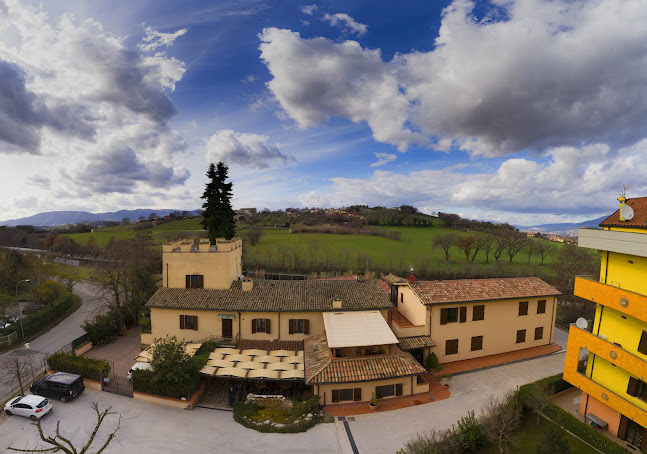 Hotel Ristorante Dei Pini - Ristorazione