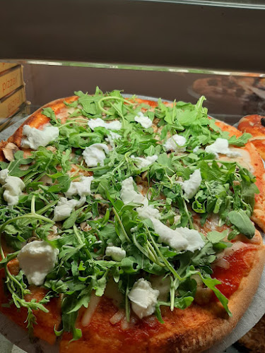 Opinii despre Rosticceria Pizzeria d'asporto, Il Re della Pizza în Siracusa - Ristorazione