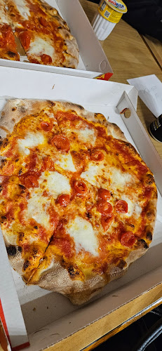 Opinii despre Pizzeria Barilotto Pasquale în Brescello - Ristorazione