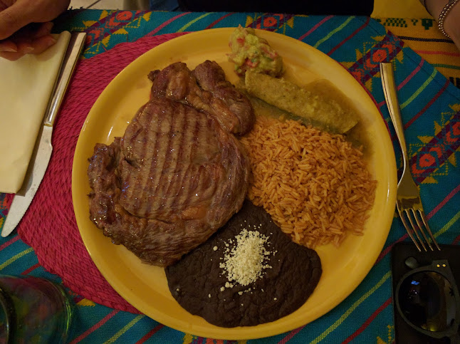 La Cucaracha Phone number