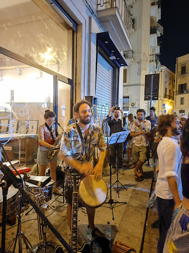 Via Teatro Biondo, 12, 90133 Palermo PA