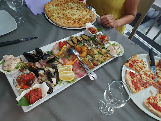 Ristorante Pizzeria ed Enoteca a Santa Teresa di Riva - Fronte Mare - Ristorazione