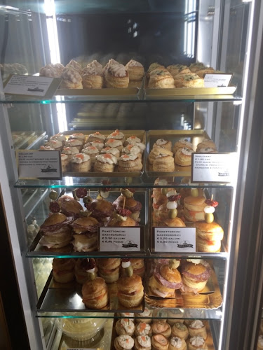 Bakery & Coffee – LOCATELLI