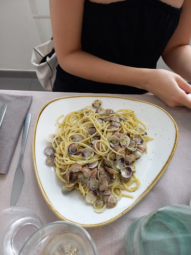 Via Luigi Luciani, 57, 63039 San Benedetto del Tronto AP