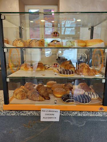 Comentarii opinii despre Bar Lavanderia self-service Larosa