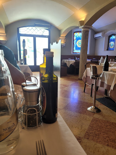 https://www.instagram.com/lamarchesaristorante/