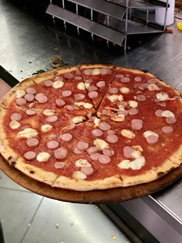 https://pizzaround.it/