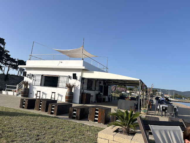 era ora Phone number