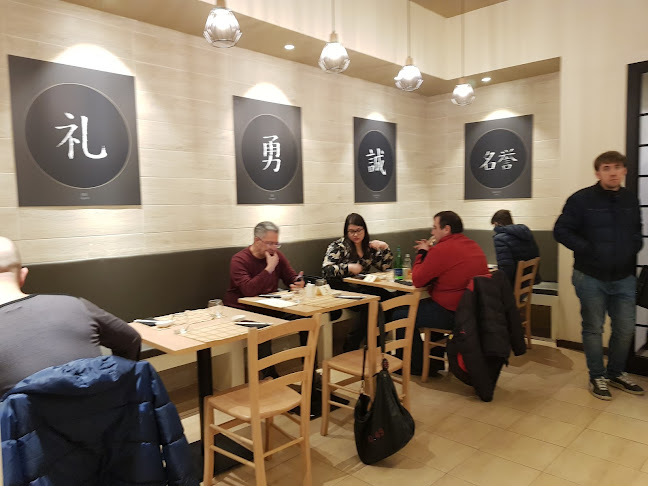 Takè japanese sushi pub