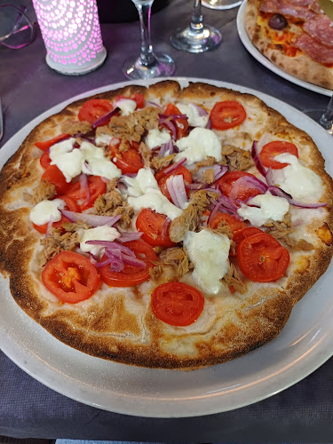 Ristorante Pizzeria ed Enoteca a Santa Teresa di Riva - Fronte Mare