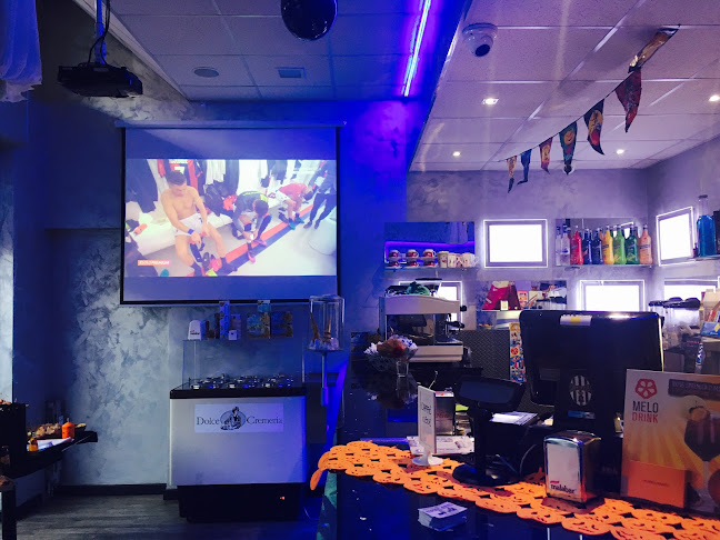 The World Bar Pub - Ristorazione