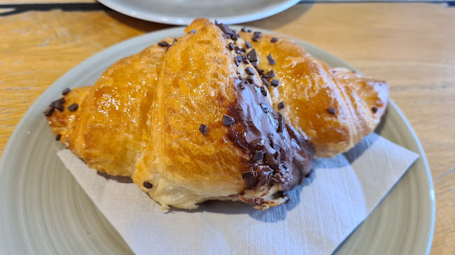 Vis-à-Vis by Pardeller