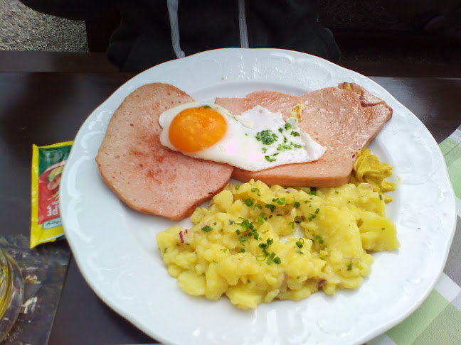 Opinii despre Biergarten Tirol am Schlossweg în Tirolo - Ristorazione
