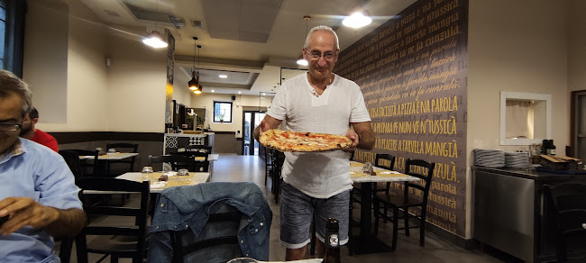 L'antica Pizzeria Da Michele Open Times