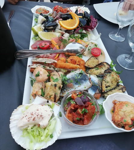 Ristorante Pizzeria ed Enoteca a Santa Teresa di Riva - Fronte Mare - Ristorazione