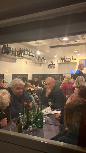 Vico II Alabardieri, 30, 80121 Napoli NA