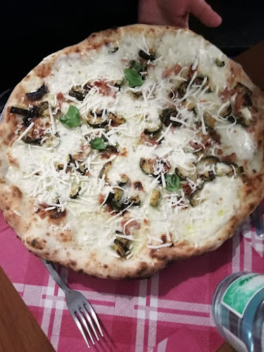 Comm'a Napule Phone number