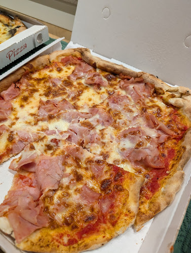 Opinii despre Pizze Pazze în Trieste - Ristorazione