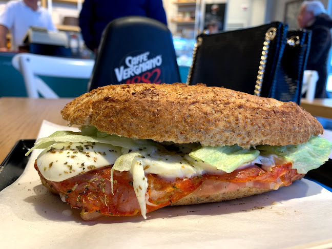 Comentarii opinii despre Miano