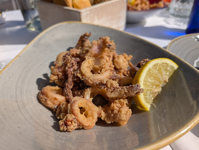 Opinii despre Frontemare în Quartu Sant'Elena - Ristorazione