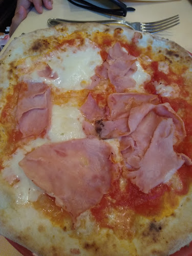Opinii despre Pizzeria di Porta Garibaldi - MILANO în Milano - Ristorazione