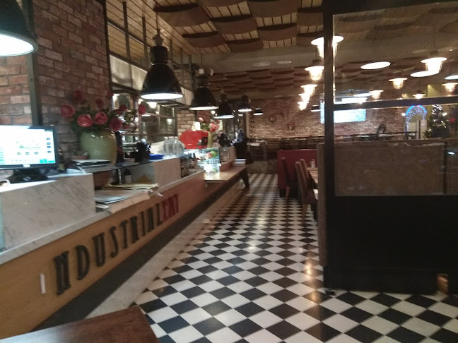 Comentarii opinii despre Bandana Republic