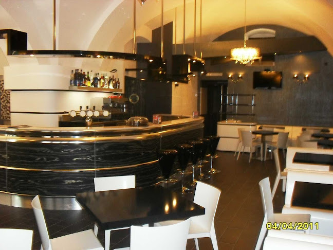 Black & White - Ristorazione