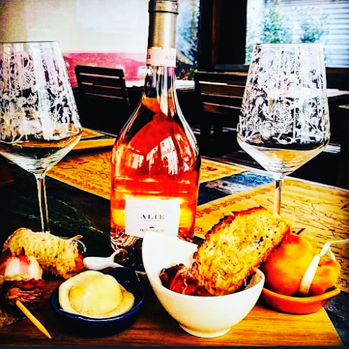 Via Croce, 20, 80069 Vico Equense NA