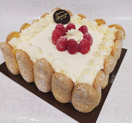 Opinii despre Pasticceria Gelateria Ghirlanda în Legnago - Ristorazione