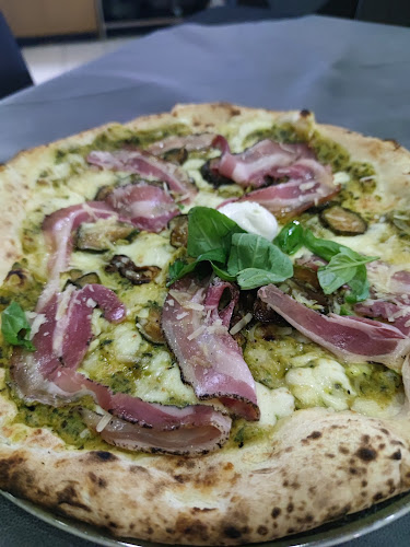 7, Viale Alessandro Vittoria, 81030 Lusciano CE