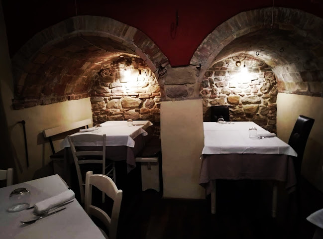 Opinii despre Osteria del Borgo în Castelraimondo - Ristorazione