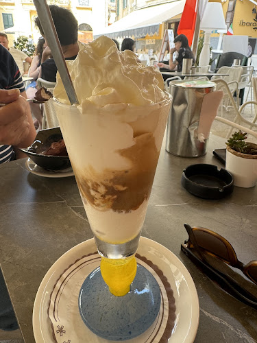 Carbone Cocktail Bar Gelateria