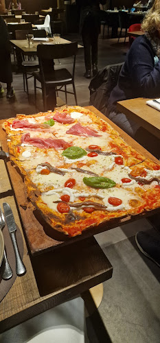 Comments and reviews of Pizzeria Mediterraneo