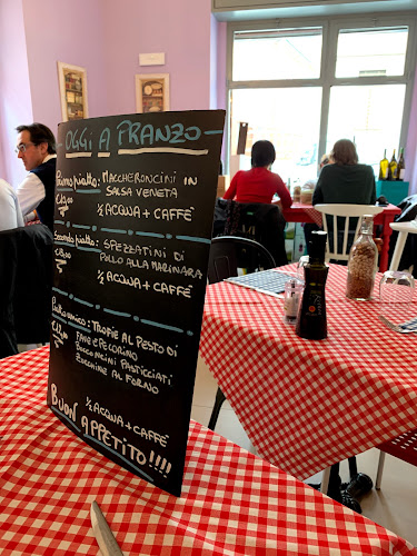 Opinii despre Gastronomia TenToTen în Milano - Ristorazione